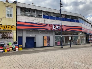 B&M Store