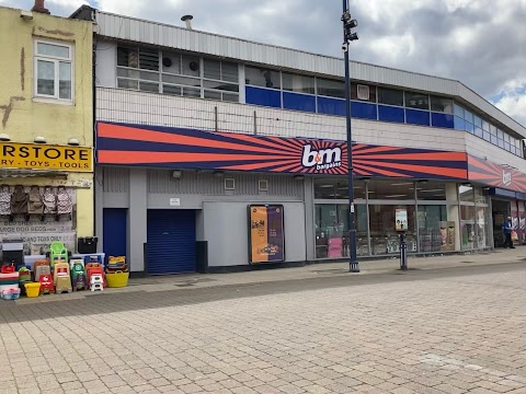 B&M Store