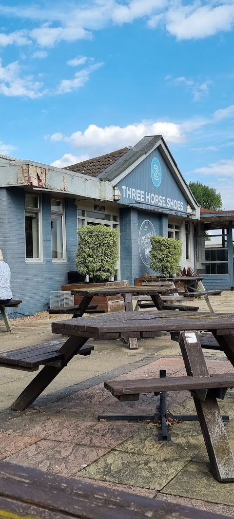 The Three Horseshoes