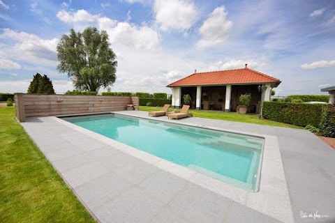 Compass Ceramic Pools (UK)