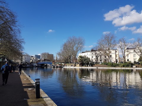 Puppet Theatre Barge - Little Venice