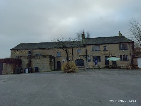 Paradise Farm Pub