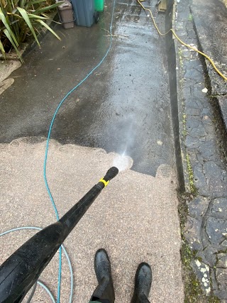 Llanishen Landscapes - Garden Maintenance, Gutter Cleaning & Jet Washing