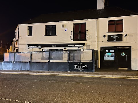 Teddy's Bar & Grill