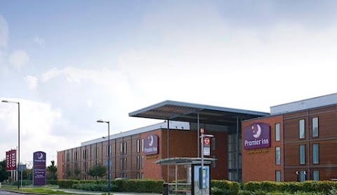 Premier Inn London Heathrow Airport T2 & T3 (Bath Road) hotel