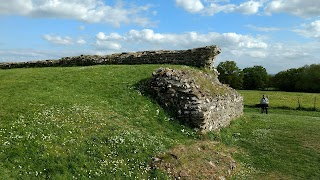 Silchester Roman City Walls & Amphitheatre