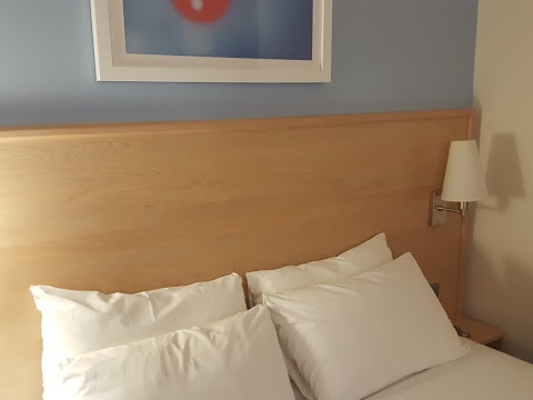 Travelodge Glasgow Airport Central