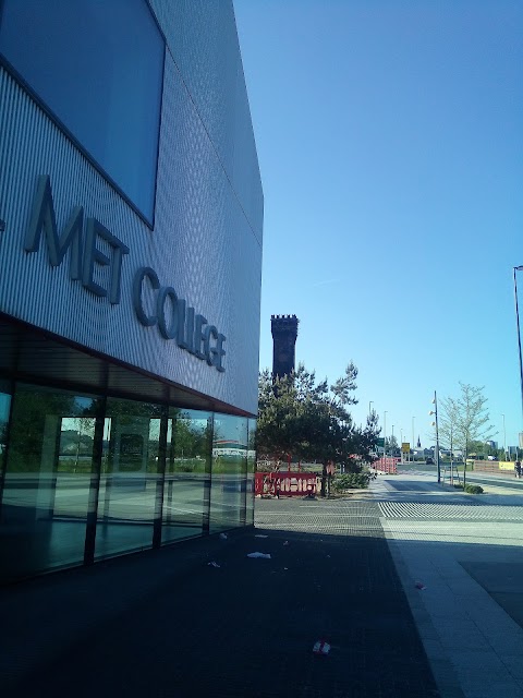 Wirral Met College, Twelve Quays Campus