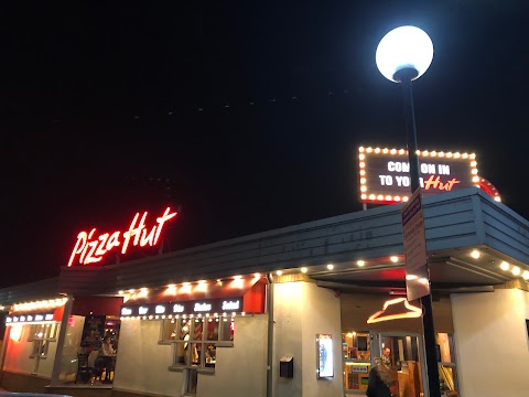 Pizza Hut Restaurants