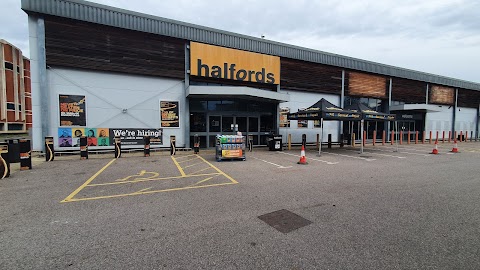 Halfords Maidenhead