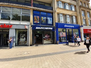 Skechers