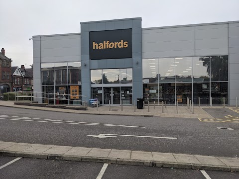 Halfords - Altrincham