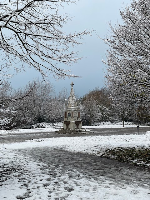 Ready Money Drinking Fountain, Regents Park