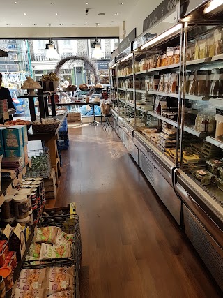 The Grocer On Elgin