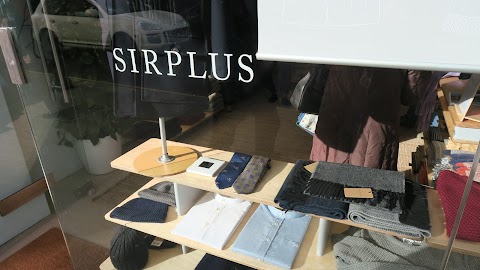 SIRPLUS Clothing