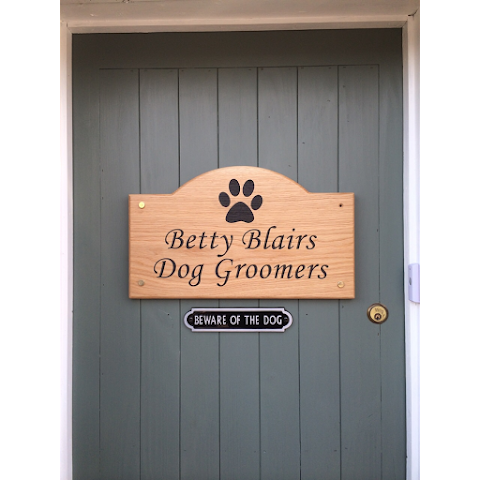 Betty Blair's Dog Groomers