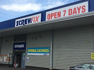 Screwfix Byfleet