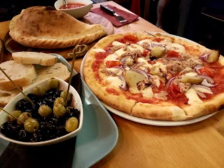 La Caverna Pizzeria