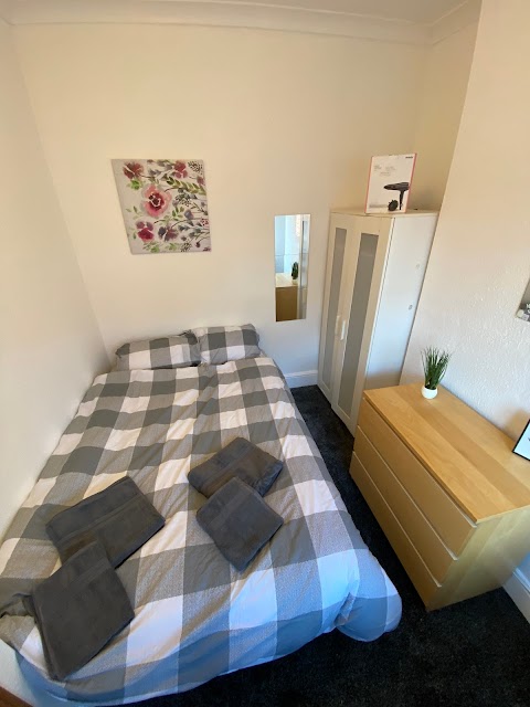 StayZo - Coventry City Centre Accommodation