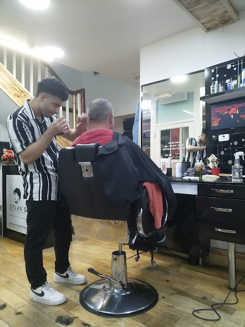 Dylan's Moda Barbers