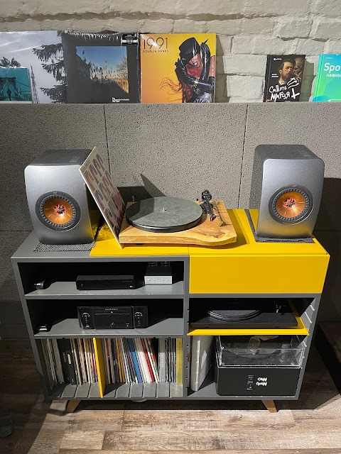 Vinyla — Vinyl Music Corner