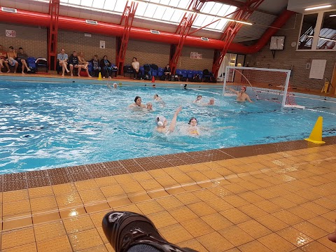 Bedford Modern School Swimming Pool