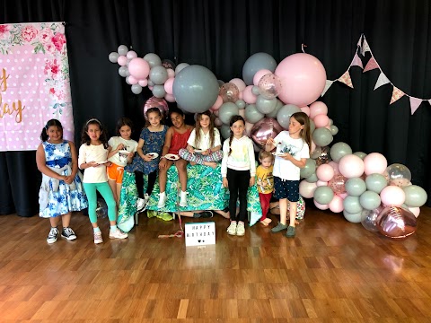 Puddles Kids Parties & Children's Entertainers London