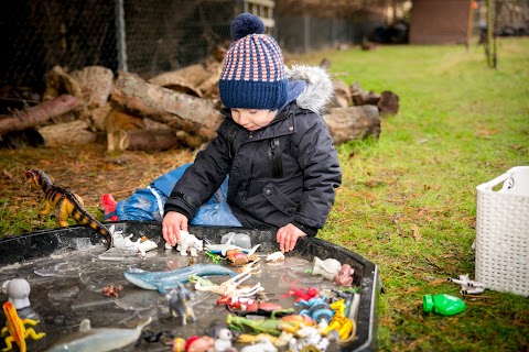 Each Peach Forest School