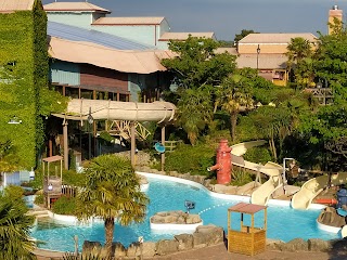 Splash Landings Hotel