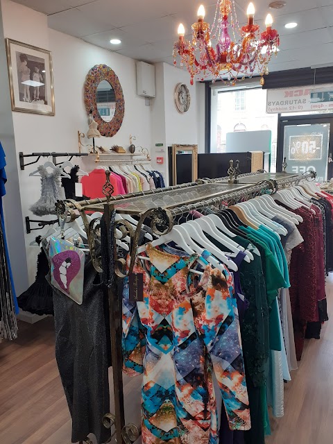 Anneka's Boutique