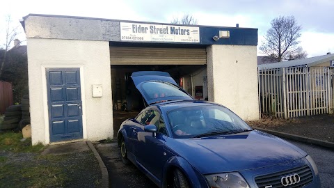 Elder Street Motors Tranent's Friendly Garage!