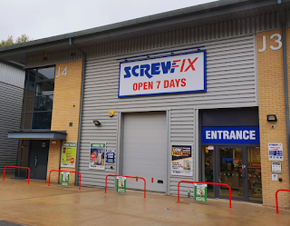 Screwfix Ascot