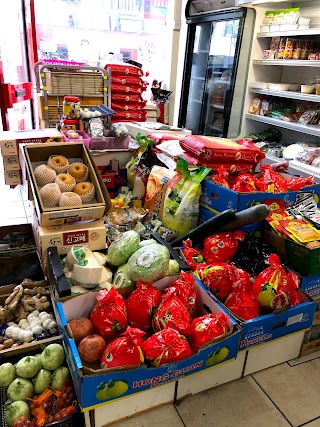 Huy Minh Supermarket