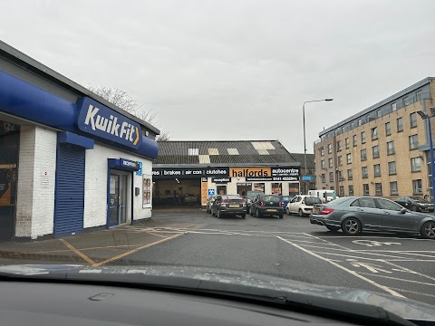 Kwik Fit - Glasgow - Pollokshaws Road