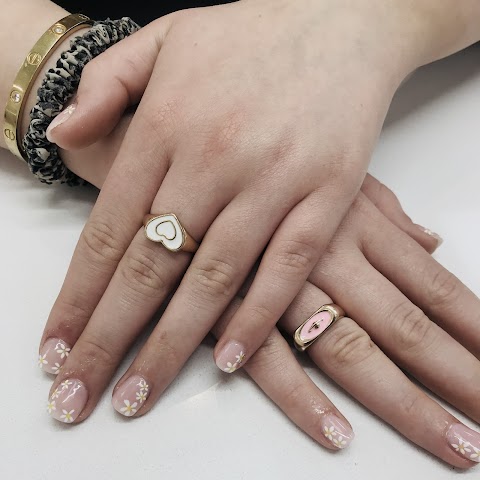 Lisa Nails