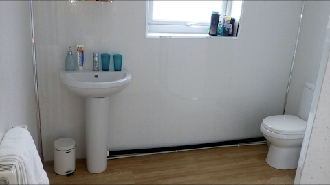 Contractor Accommodation Liverpool 4 Bed House Sleeps 8