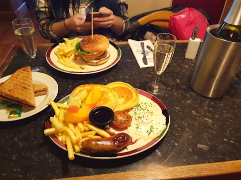 Frankie & Benny's