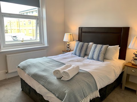 Accommodation Windsor Short Lets