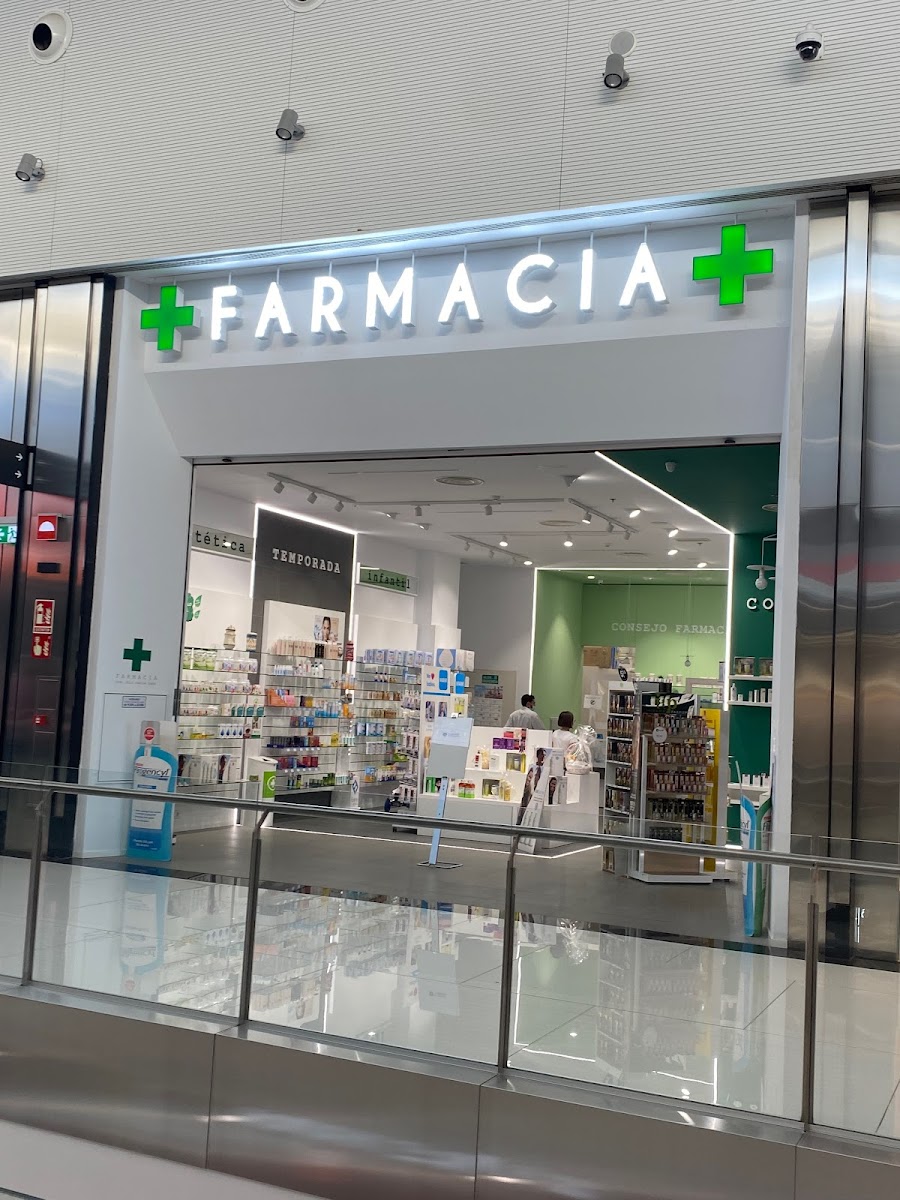 Foto farmacia FARMACIA CENTRO COMERCIAL TORRECARDENAS