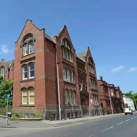 The British Muslim School