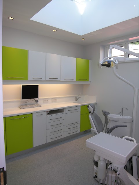 Apple Dental Studios - Pinner