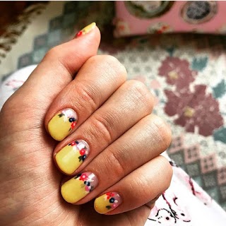 Frenchie Fabulous Nails