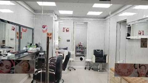 MARY HAIR & BEAUTY SALON