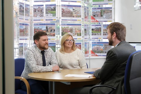 Robert Ellis Letting Agents Beeston