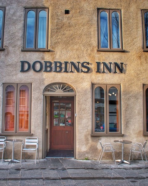 Dobbins Inn