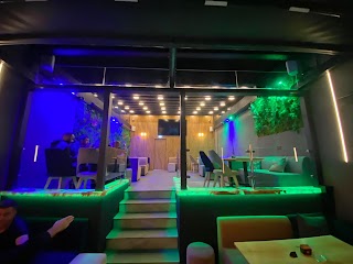 Troy's Lounge Bar