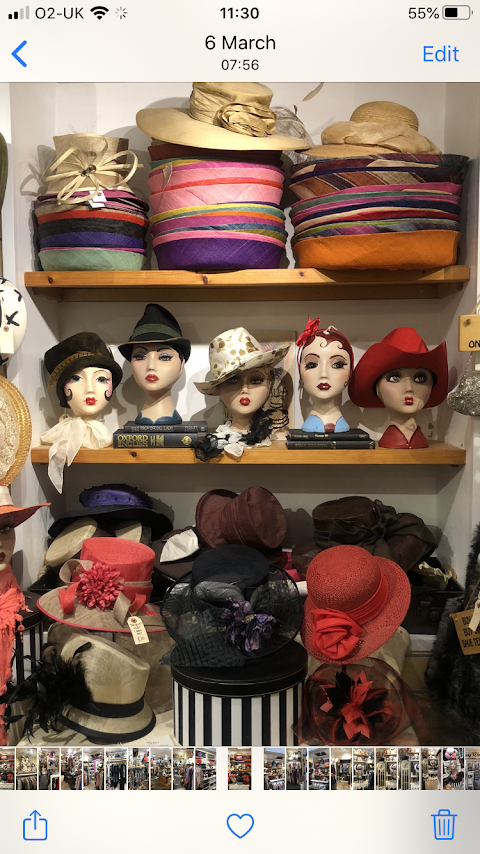 Quirky Boutique & Vintage LOOE