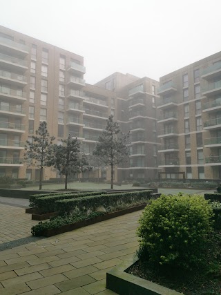 Queenshurst Square