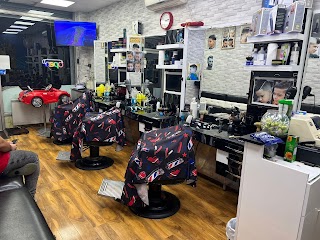 G Andrews Unisex Hair Salon