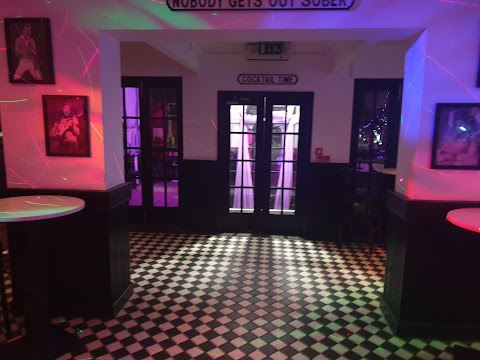 Shelly’s Bar & Nightclub Hornchurch